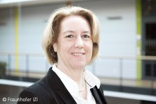 Prof. Dr. Dr. Ulrike Köhl – neue geschäftsführende Institutsleiterin am Fraunhofer-Institut für Zelltherapie und Immunologie.